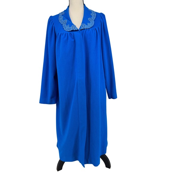 Shadowline Women's Med Housecoat Robe Vtg Embroidered Collar Royal‎ Blue Pockets - Picture 1 of 7